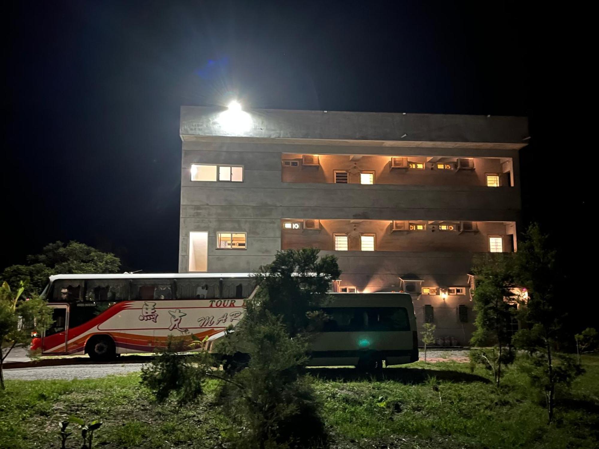 春夏秋冬海景民宿ocean View Motel Chenggong Bagian luar foto